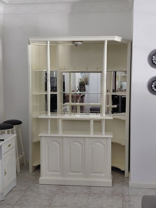 Móvel de sala - bar