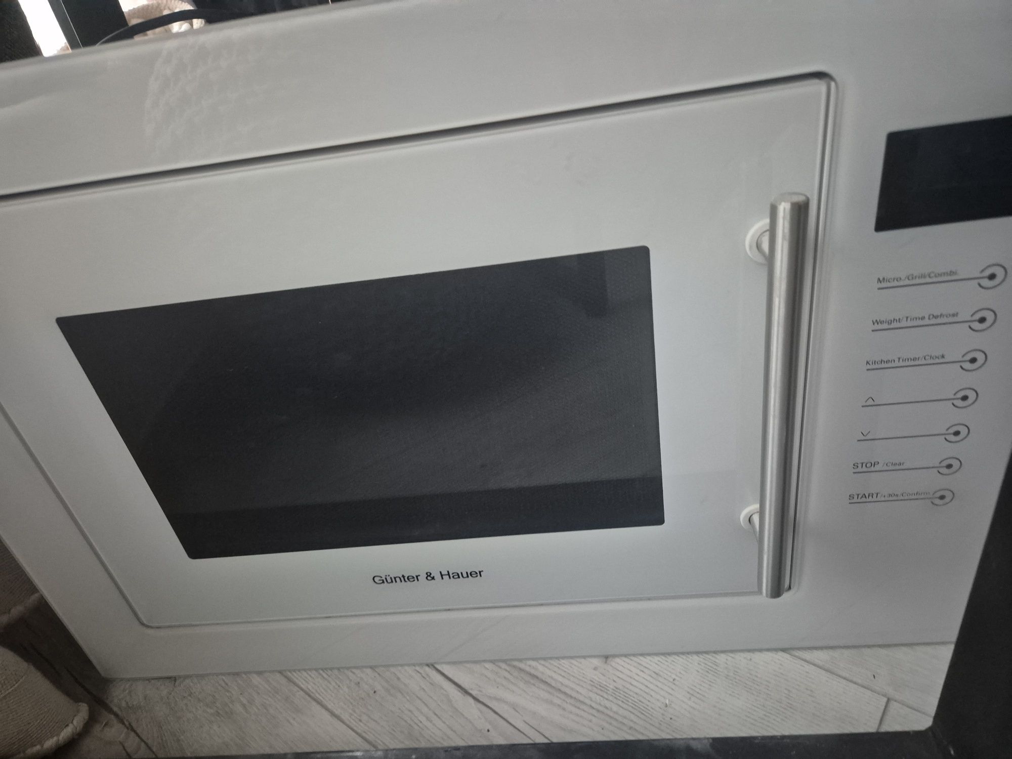 Вбудована мікрохвильова піч Gunter & Hauer EOK25 WH біле скло