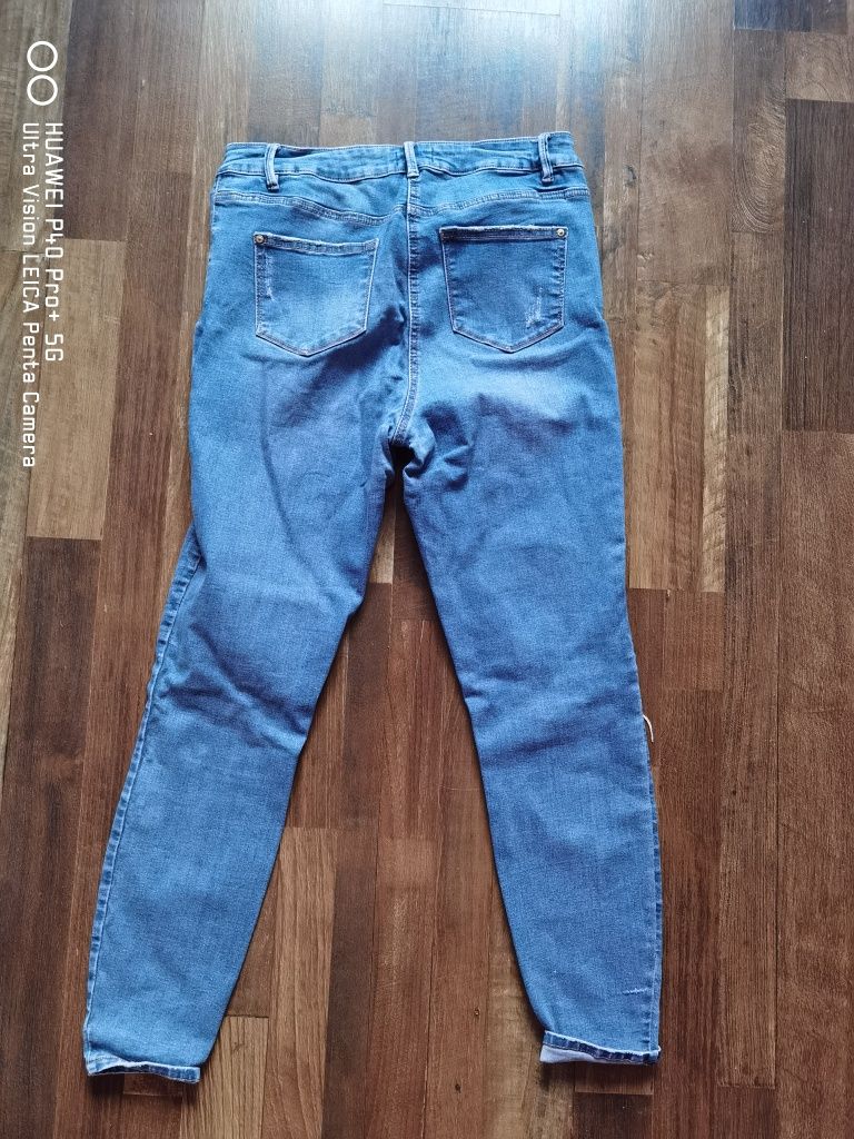 Spodnie jeans damskie