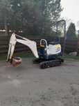 Minikoparka Jcb 8010 z rozsuwem, miesci sie do busa  1300kg wagi
