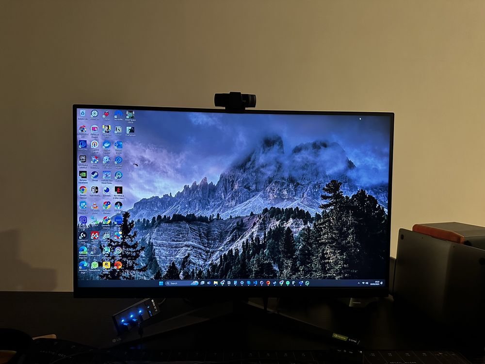 LG Gaming UltraGear IPS QHD 240Hz FreeSync/G-SYNC