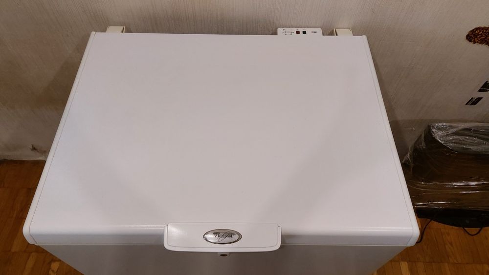 Морозильна камера Whirlpool  Вірпул