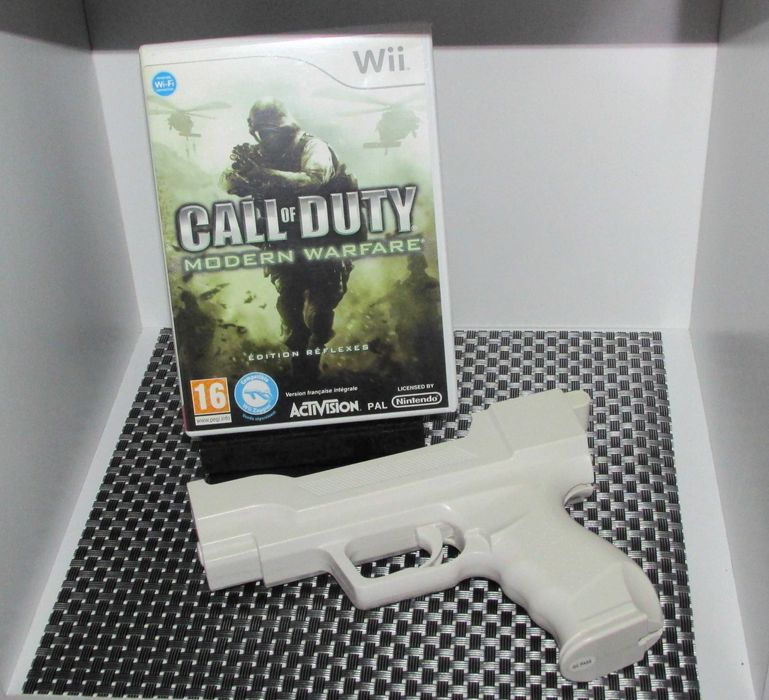 Call Of Duty Modern Warfare Wii + Wii Gun