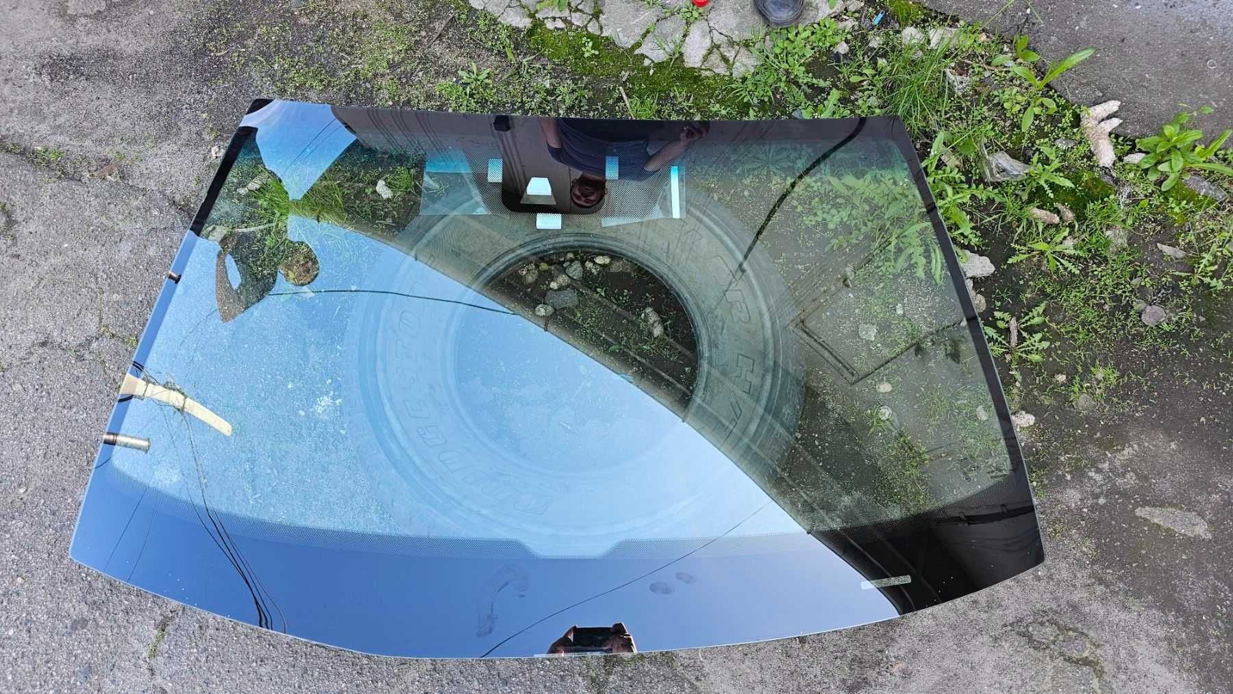 Лобовое стекло на Honda Accord 9 (2012-2015г.)