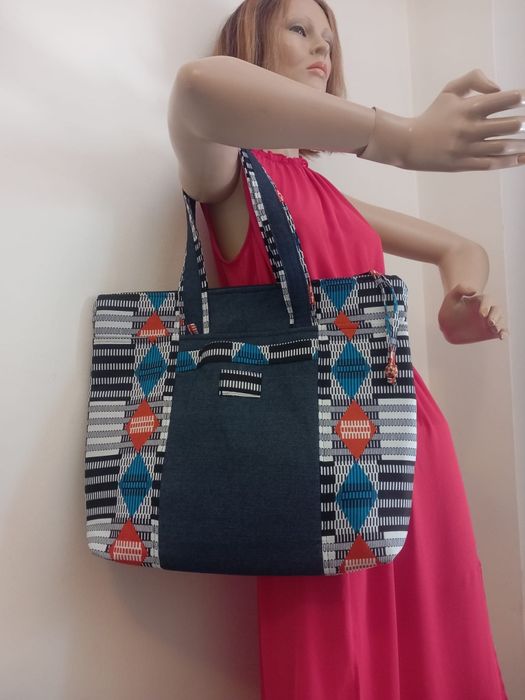 Malas de capulanas de Artesanato Mocambicano