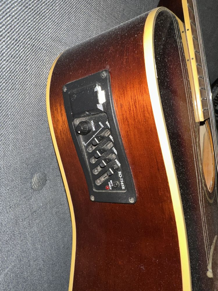 Gitara elektroakustyczna Azalea – sprawna, klucze do wymiany