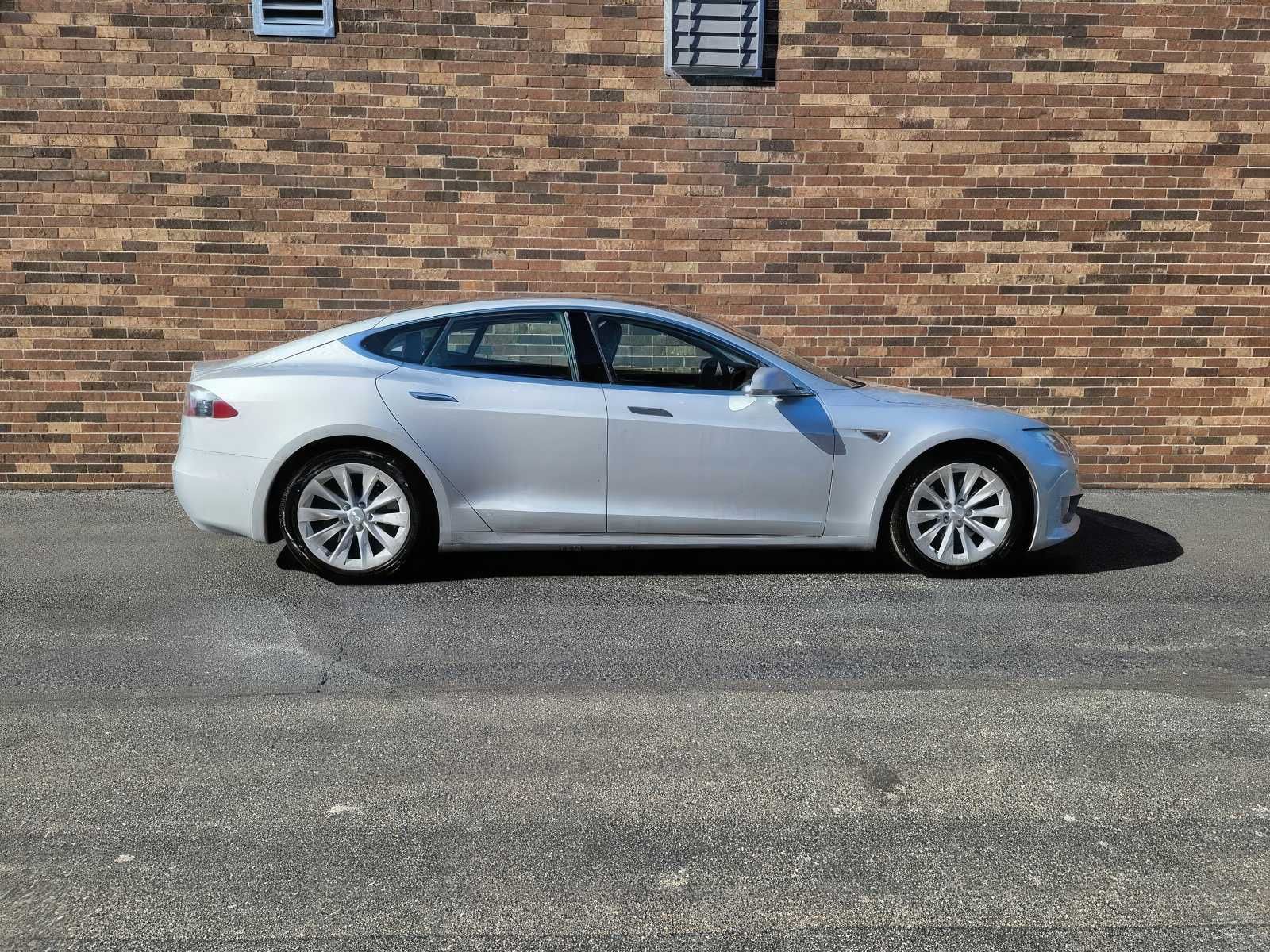 2016 Tesla Model S 90D