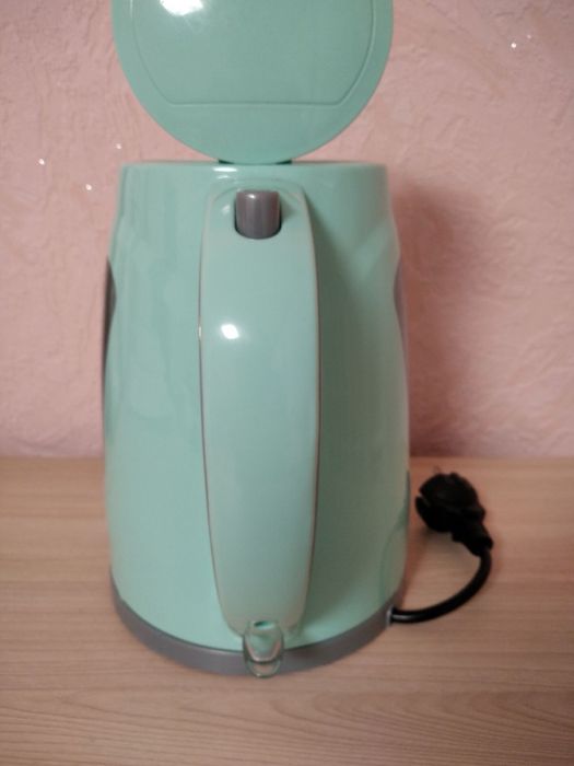 Чайник електричний Hilton HEK-171