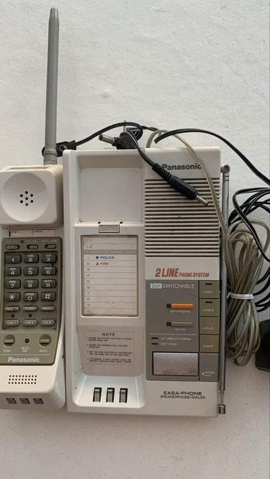 Tefone Panasonic com base fixa e telefone movel