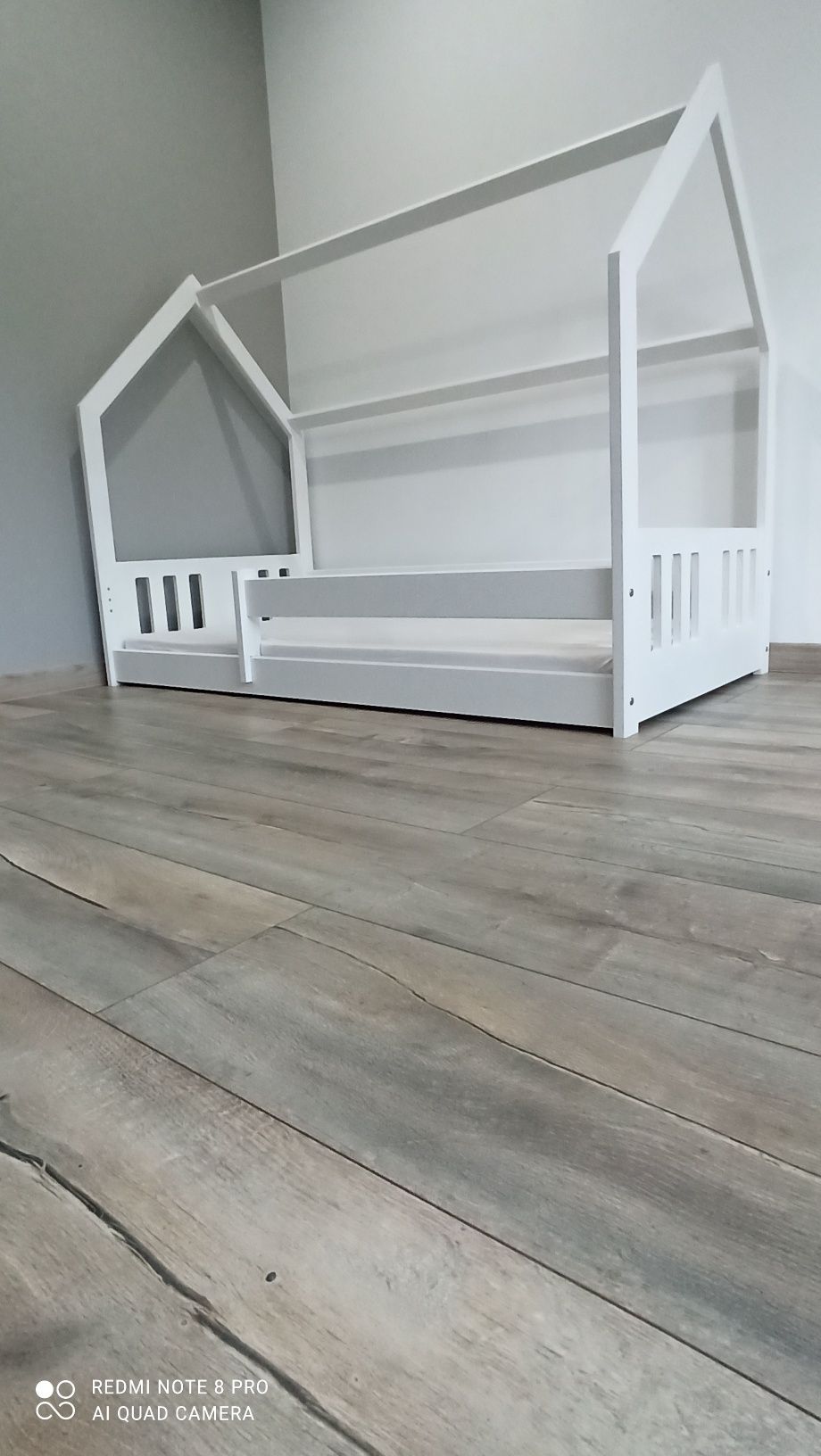 200x80 Łóżko domek białe S
