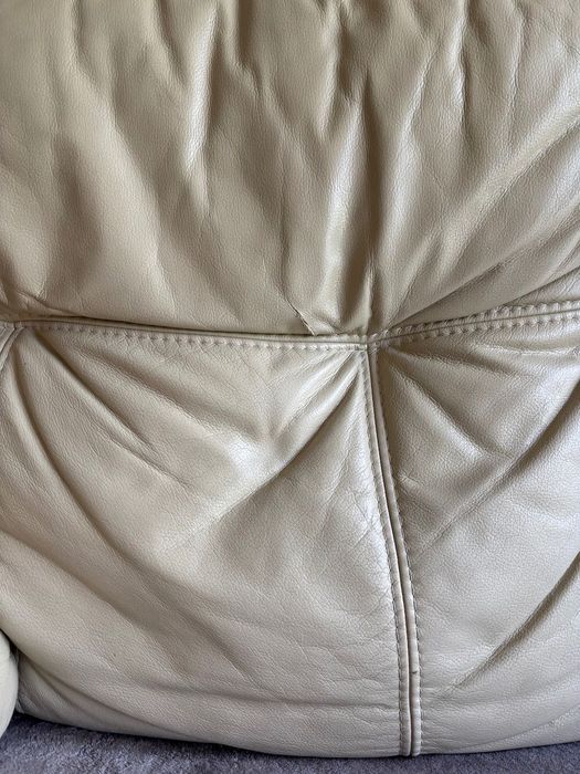 beżowa sofa skórzana gala colezzione