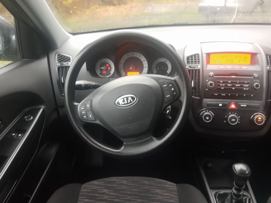 Kia cee'd SW 1.4 benzyna z Niemiec