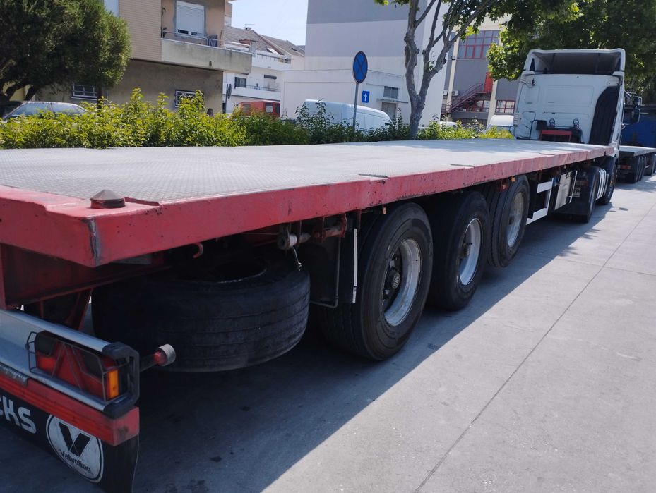 Semi reboque camião