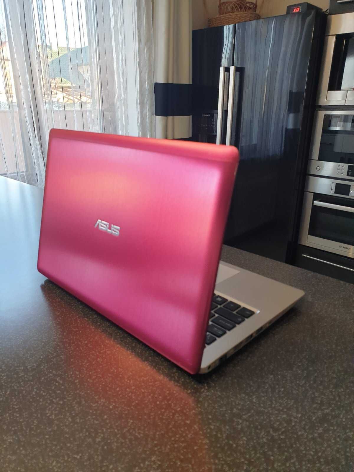 Ноутбук ASUS VivoBook S200E Intel Core i3  Сенсорний