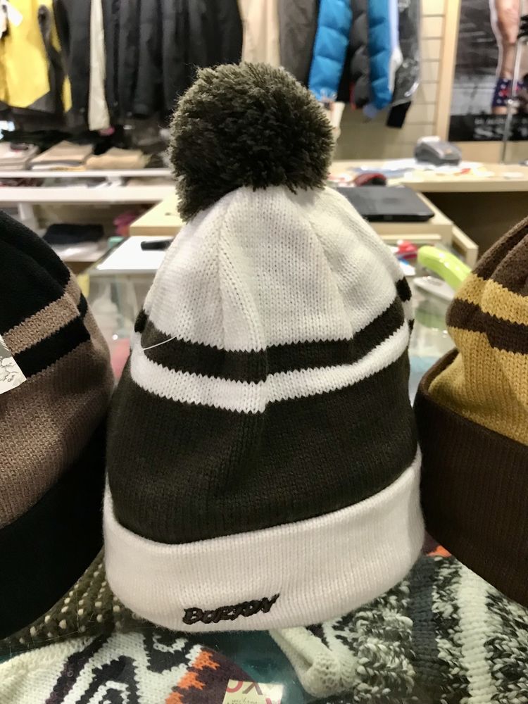 Шапка вязнная для сноуборда Burton