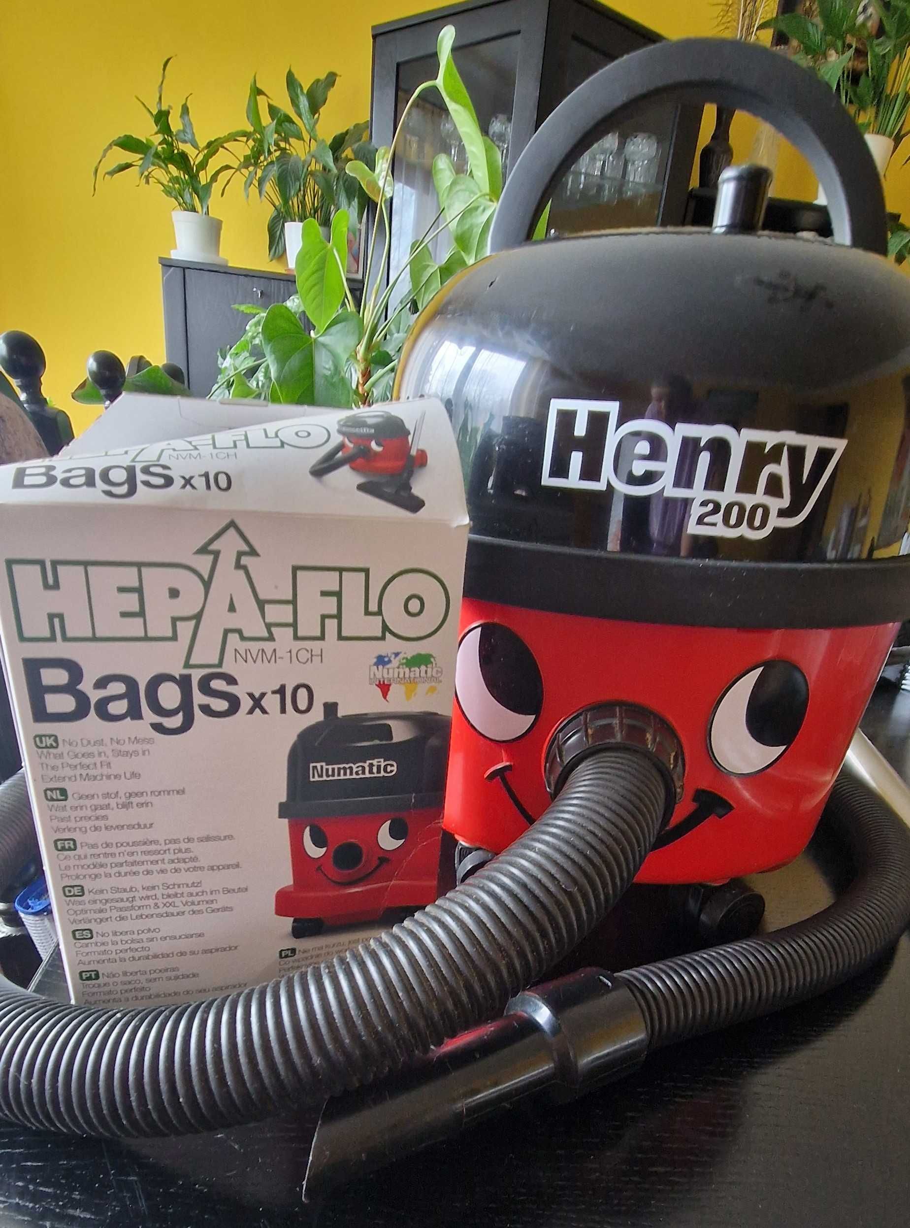 Odkurzacz Numatic HENRY HVR 200-11