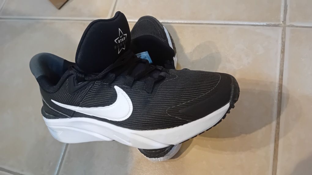 Nike Star Runner 36.5 usados