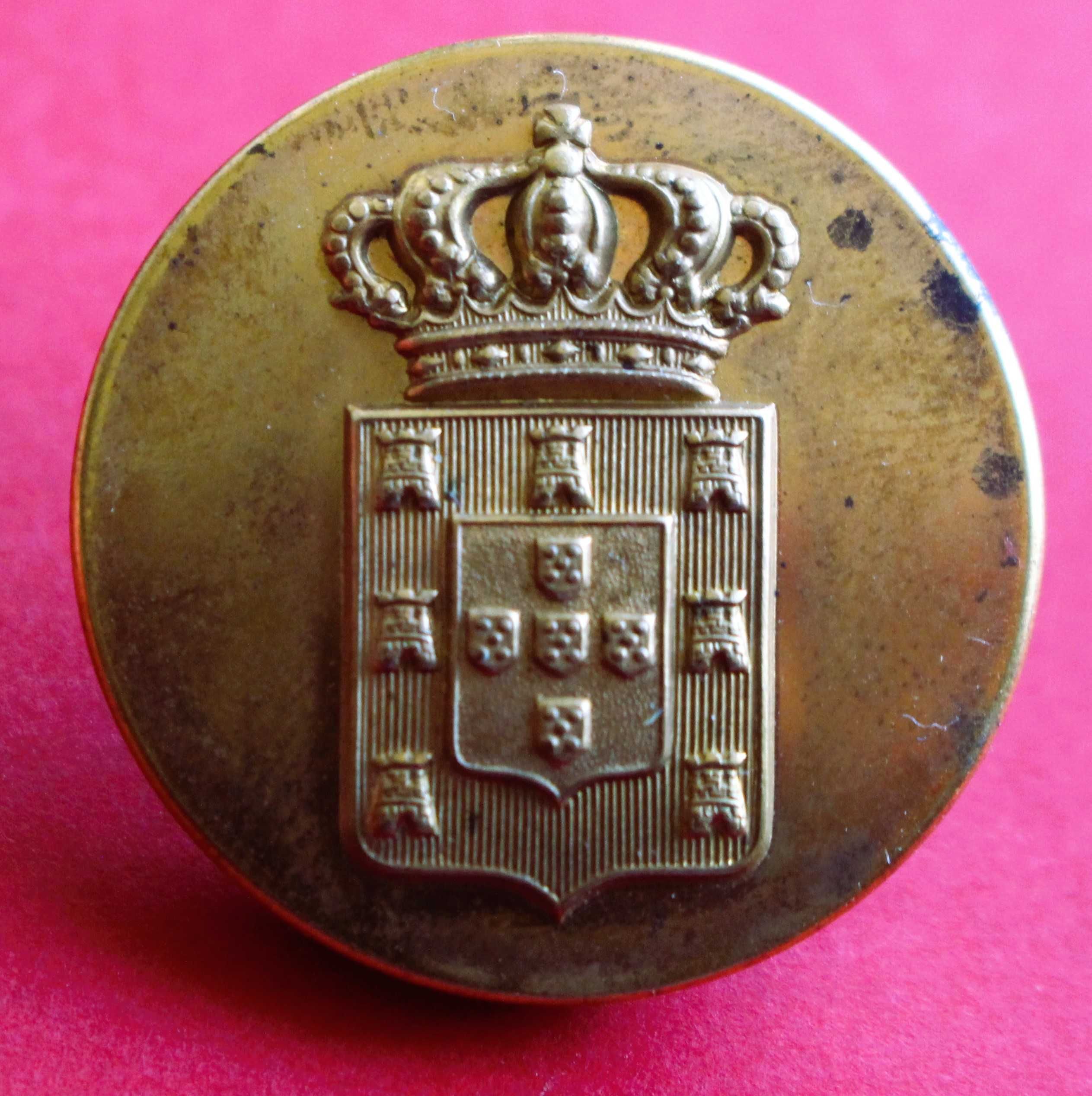 Casa Real de Portugal botão dourado grande de libré - raro