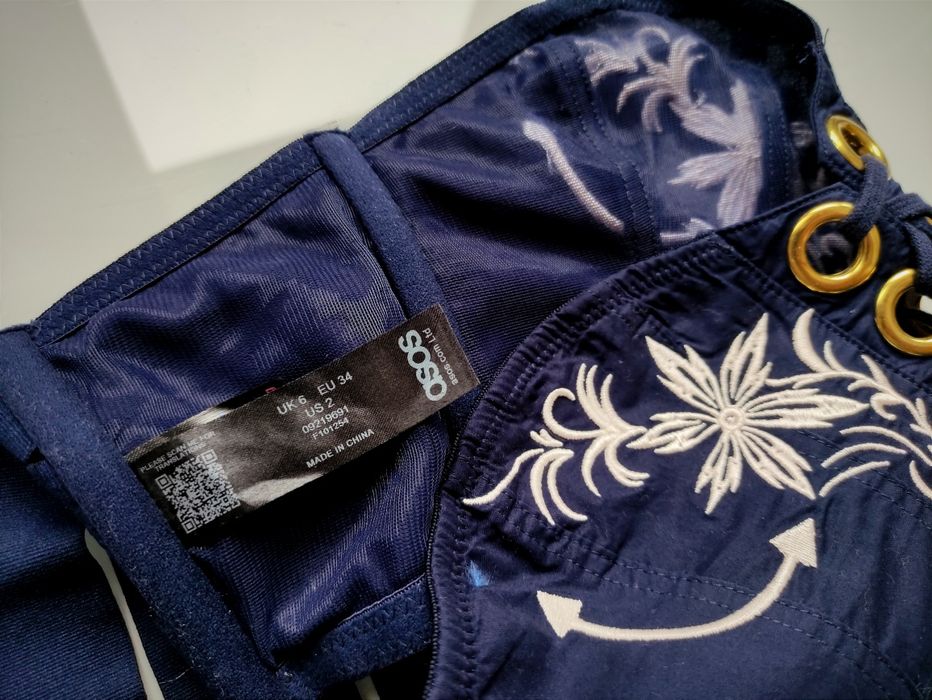 Asos Audria wiązana braletka z haftem / rozmiar Xs