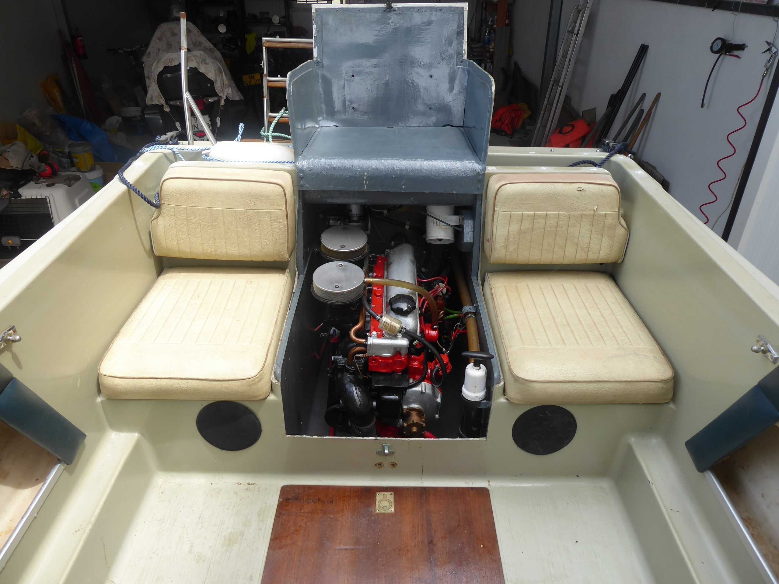 barco pesca e recreio Coronet 17