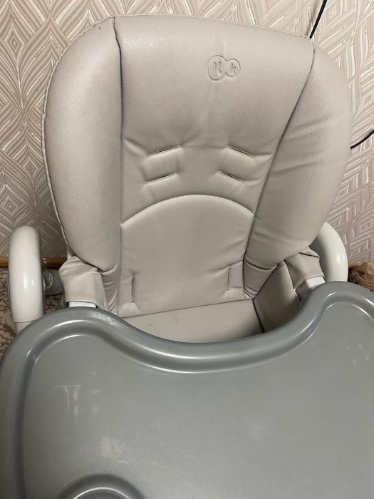 Стільчик для годування