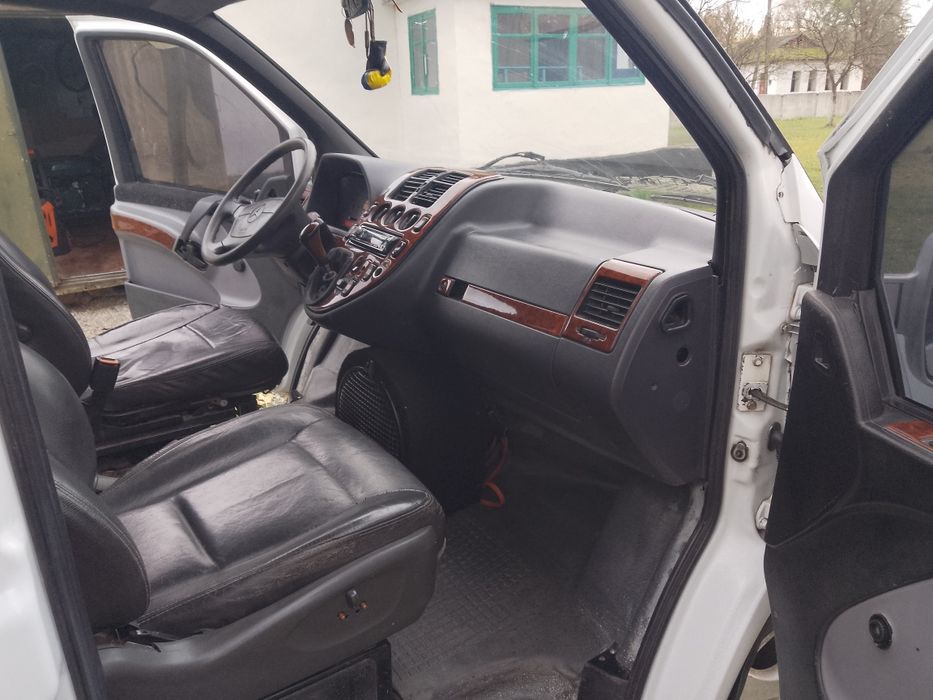 Продаж сімейного авто Вито 638