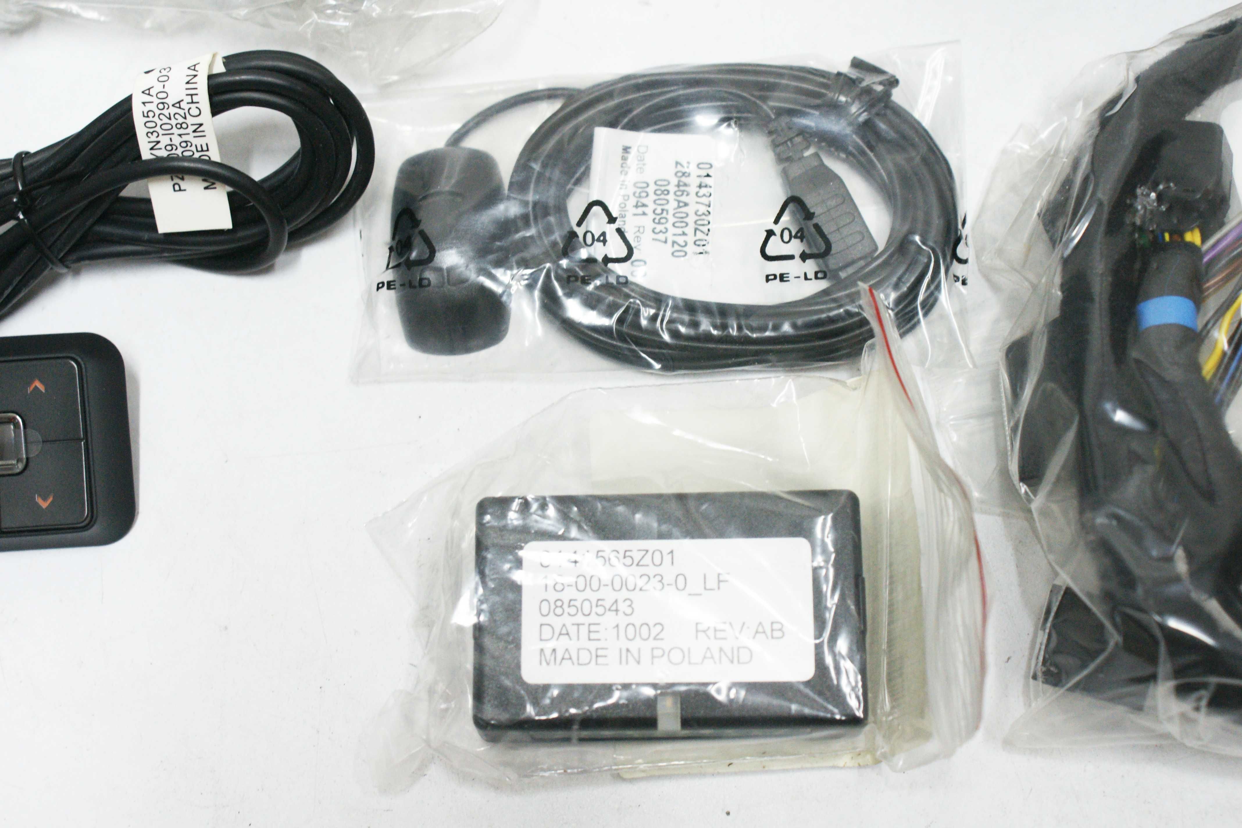 Zestaw Bluetooth H/F HFM UIM2 OE TOYOTA IQ 2008/2016 NOWY oryginalny