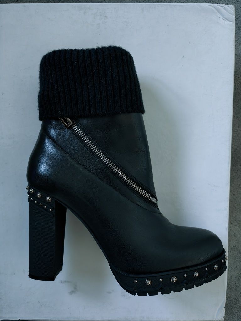 Buty botki czarne skórzane róż.38 Scaviola