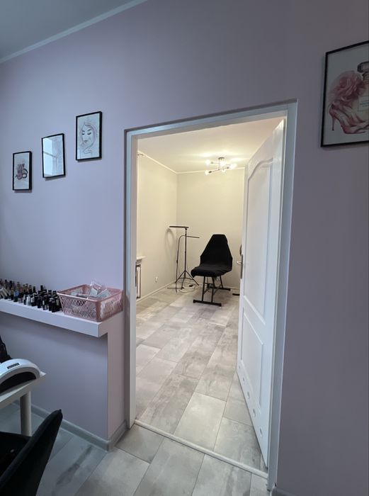 Udostepnie pomieszczenie w salonie kosmetycznym!