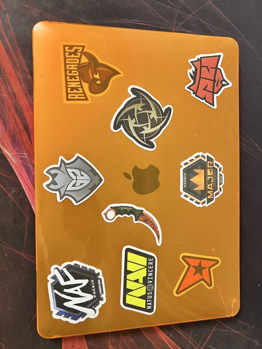 Macbook air 2020 m1 терміновий продаж