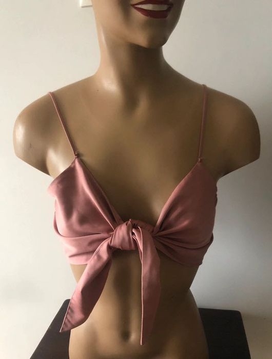 Peças de lingerie variadas desde...