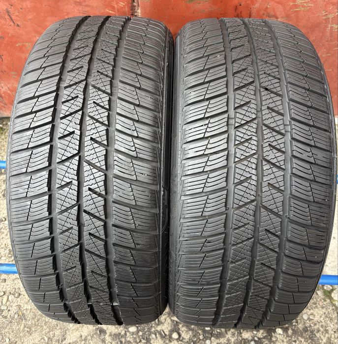 225/40/18 R18 Barum Polaris5 зима 2 шт