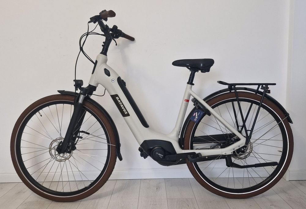 Rower elektryczny Batavus Altura E-go Plus 50Nm Bosch smart system