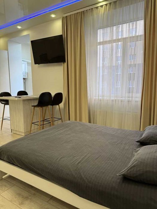 Продаж 1-кімнатної квартири в ЖК "Статус Парк"