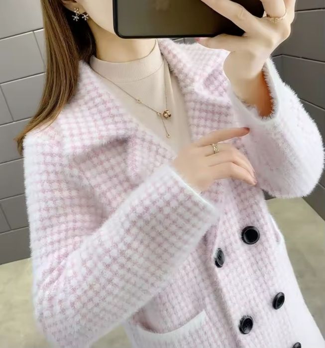 Płaszcz pudrowo-różowy biały pepitkę alpaka wiosna jesień