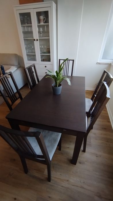Conjunto Mesa Bjursta + 6 cadeiras
