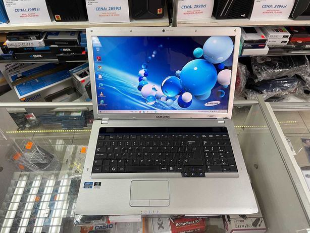 Laptop SAMSUNG 17,3" R730 i5-460 8GB SSD256 GF310 Win10