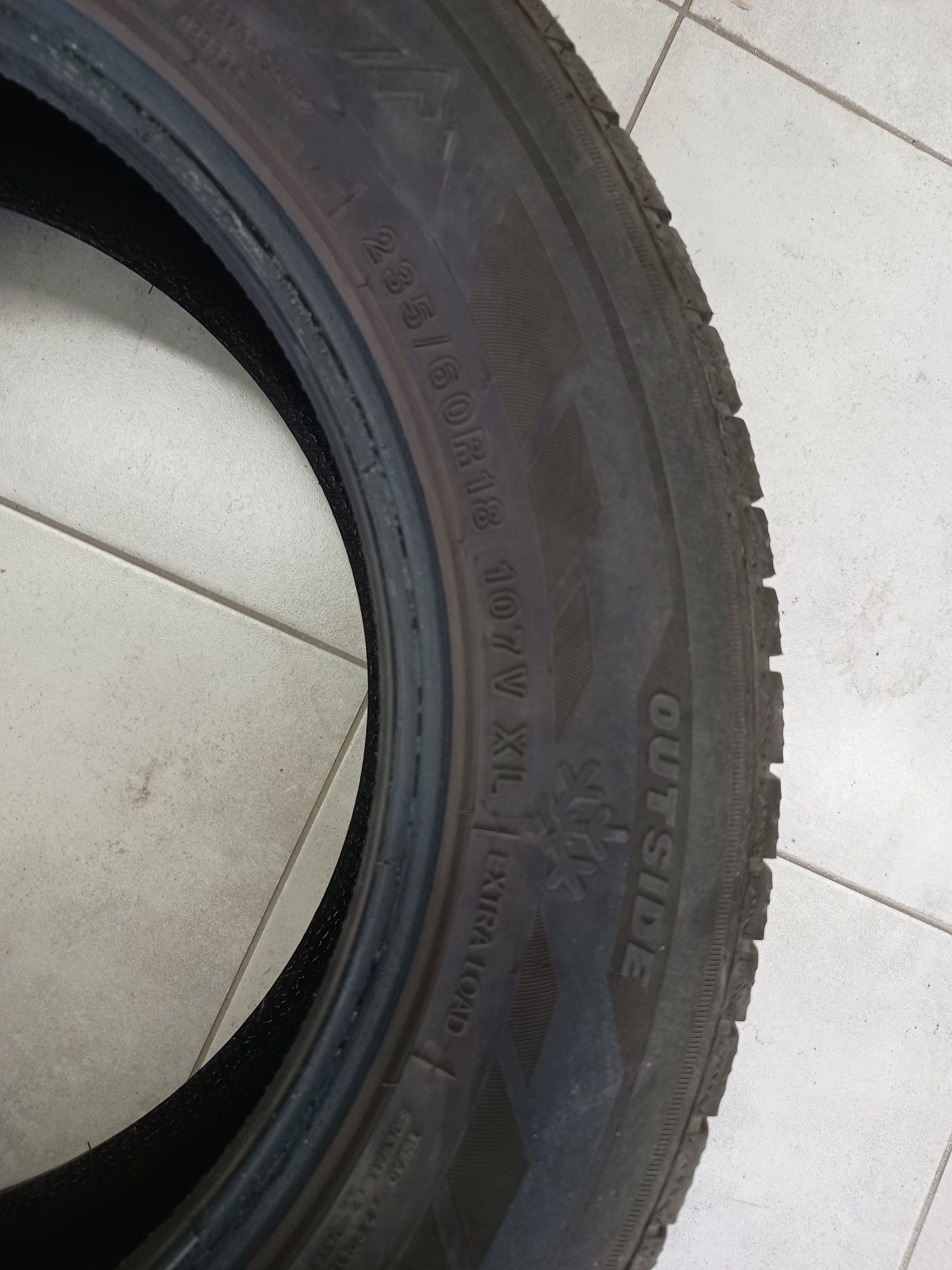 Opony zimowe 235/60R18 DOT 2021