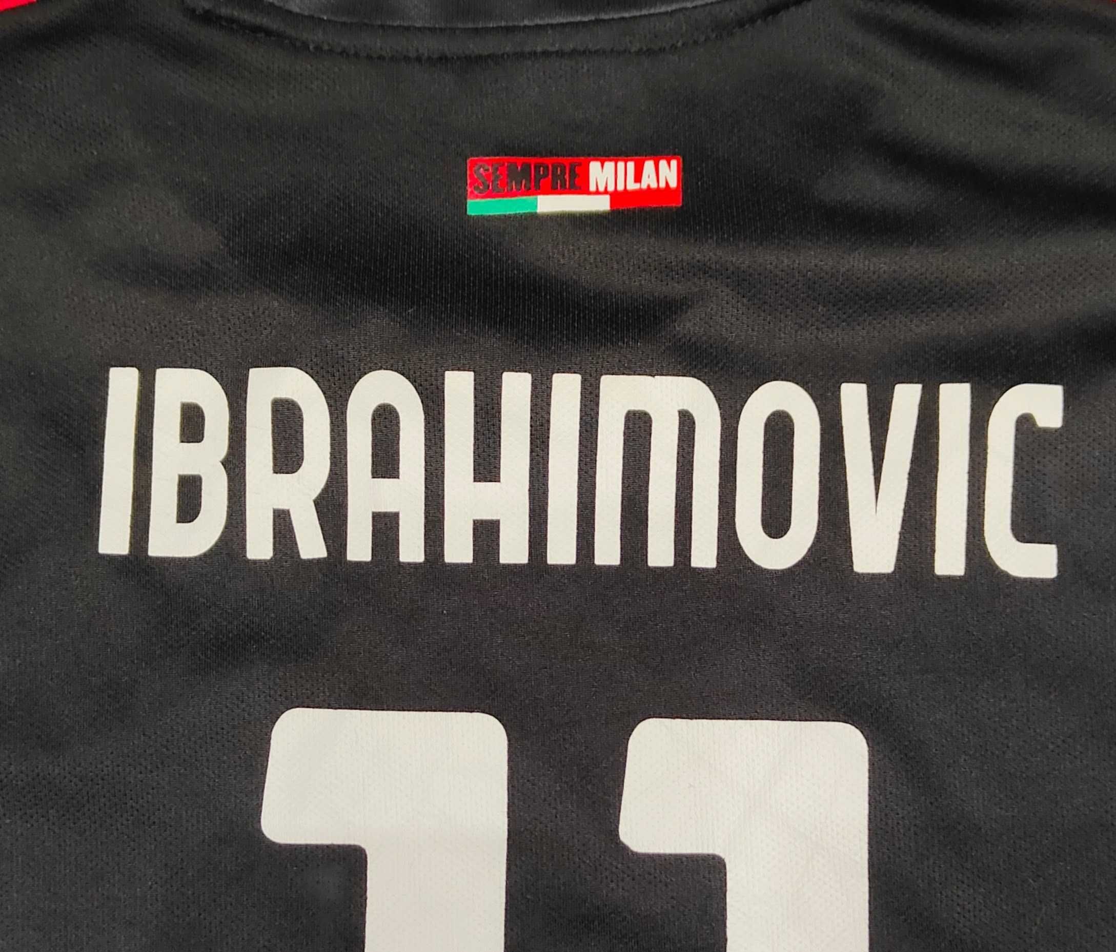 H) AC MILAN logowana koszulka klubowa Roz.128-134cm