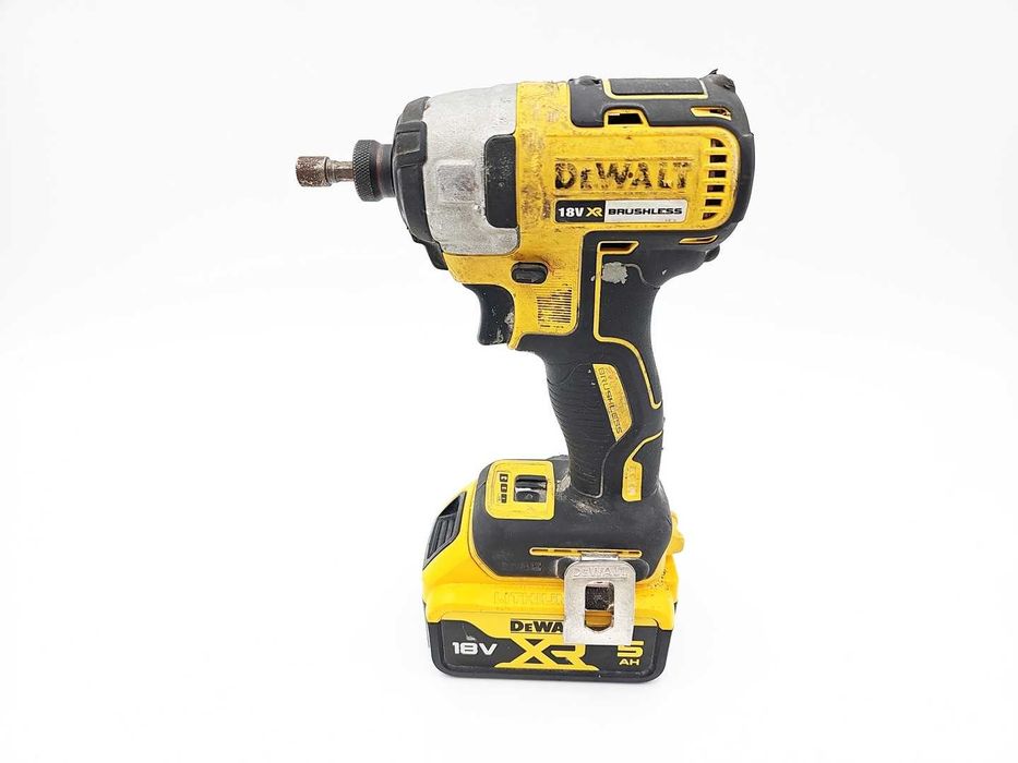 Zakrętarka udarowa DEWALT DCF887 + AKU 5AH