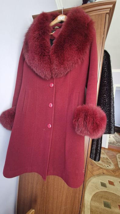 Пальта, пуховики зима