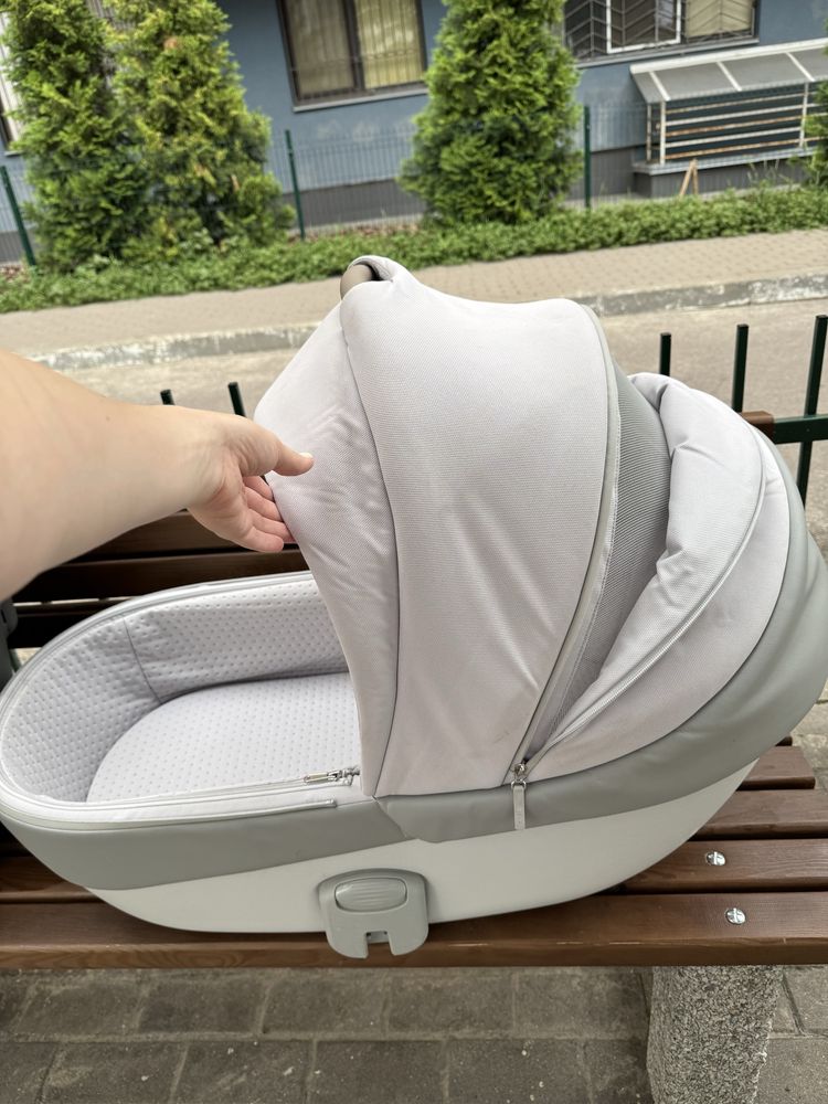 Продам коляску Anex M-Type 3в1