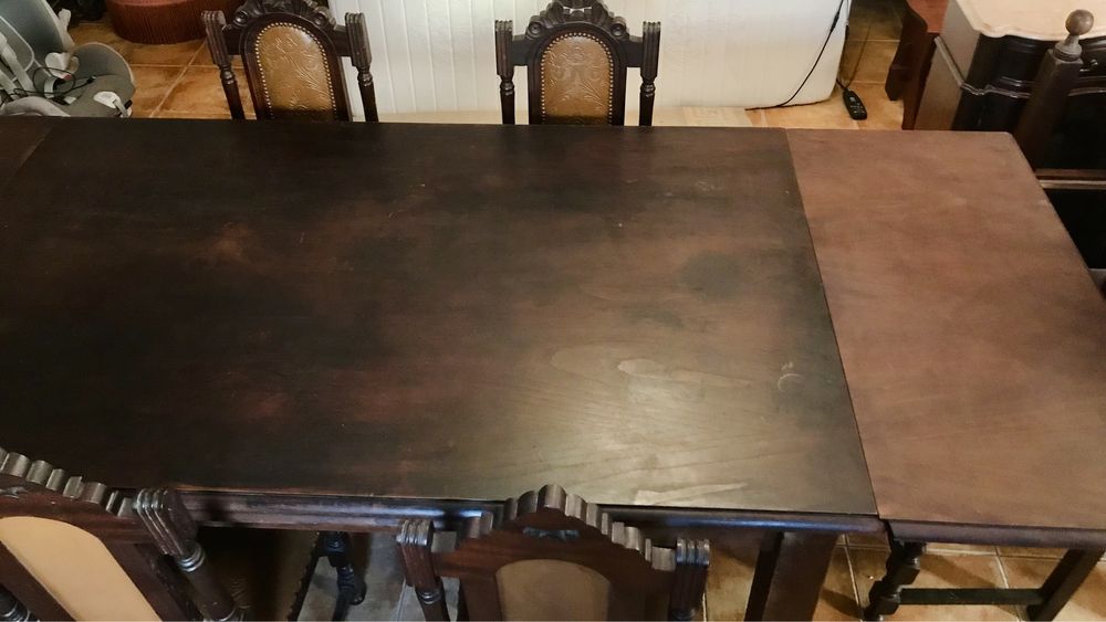 Mesa Grande  com Cadeiras