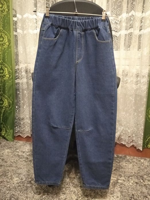 Нові джинси на хлопчика