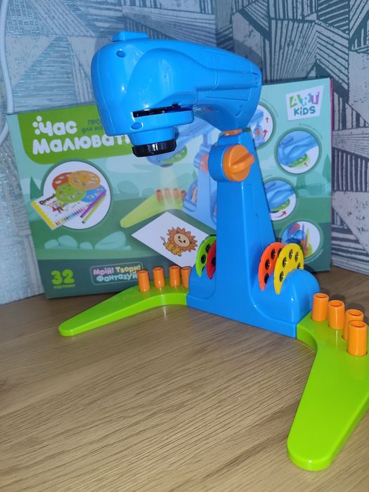 Дитячий проектор для малювання Art kids проектор для рисования