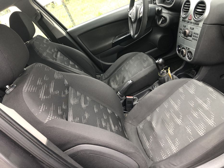 Opel corsa 1.3 cdti 180.000km