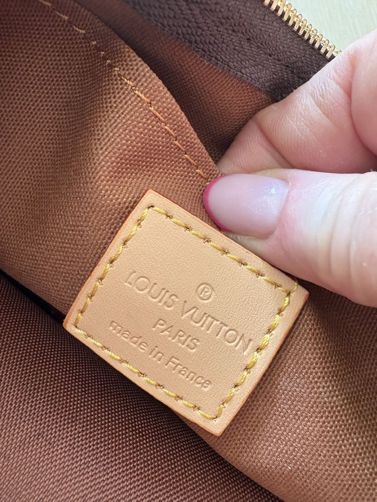Louis Vuitton multi pochette