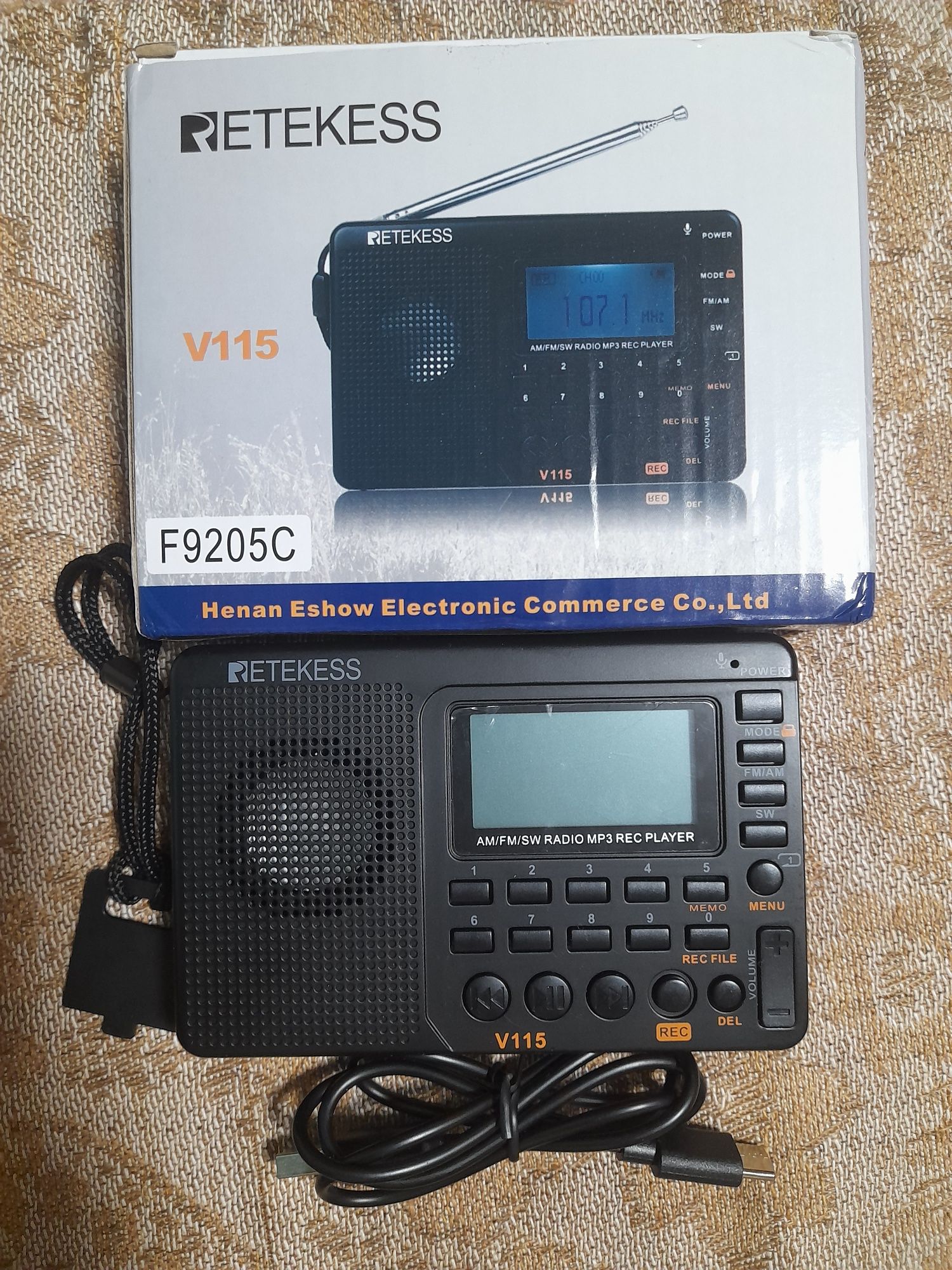 Retekess V115 цифровий портативний радіоприймач з акумулятором