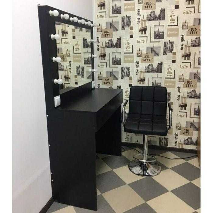 Стіл із дзеркалом. Стіл візажиста з підсвічуванням.