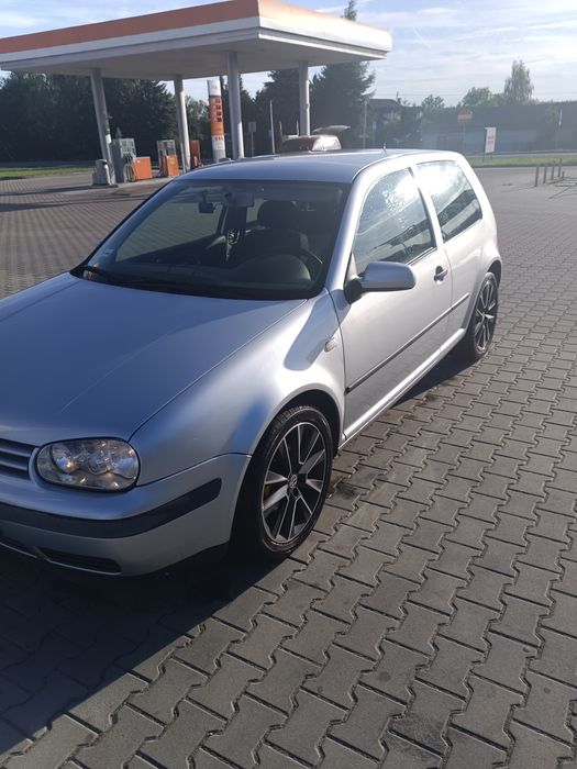 Sprzedam VW golf 4 1.9 TDI 90 km mocno doinwestowany